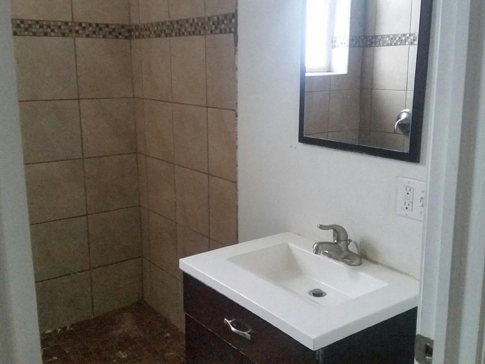 1st image of 1541 W Hastings St APT Frnt