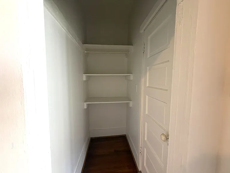 2519 Baker- 5 Unit — Photo 11