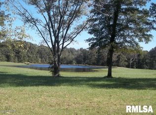 6864 S Forest Church Rd, Benton, IL 62812