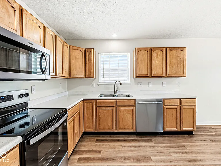 2747 Foxbriar Pl — Photo 11