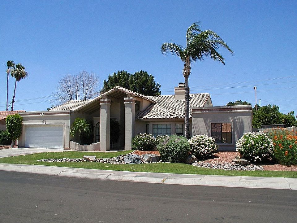 Front View on Preferred N/S Lot