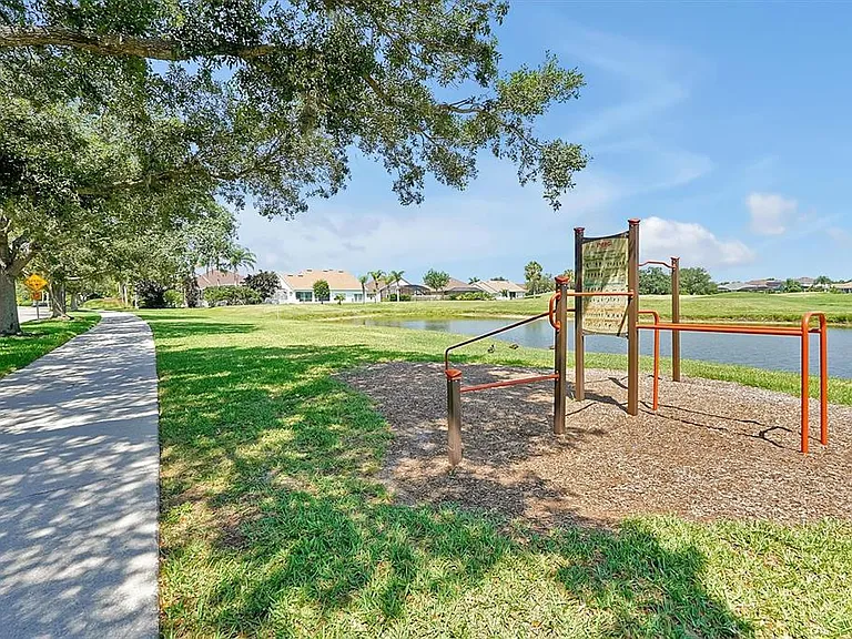 168 Club Villas Ln — Photo 41