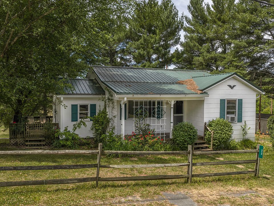 1st image of 22 Conifer Ln