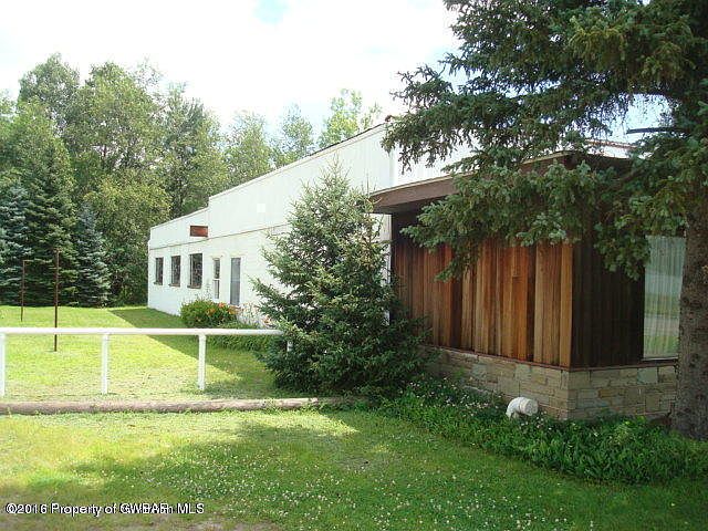 2nd image of 207 McAlpine St