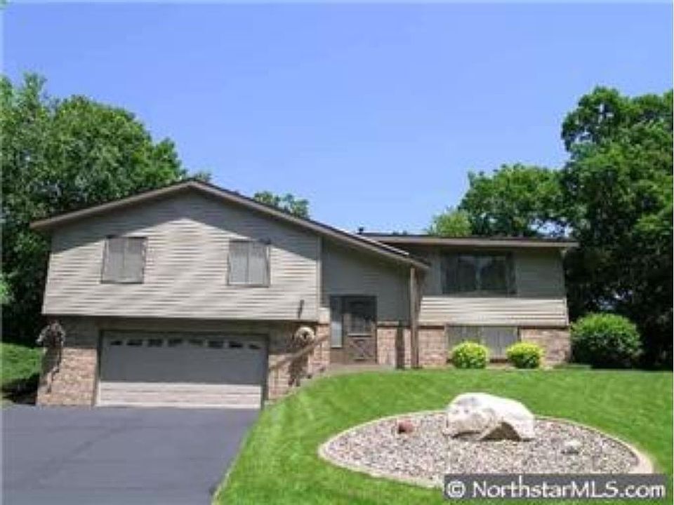 1st image of 3200 Red Oak Cir S