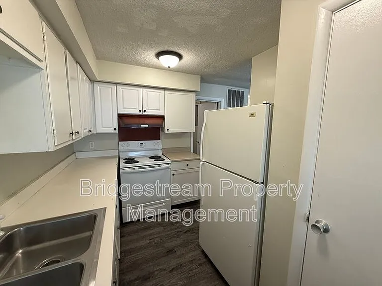 519 Heather Dr #1C — Photo 8