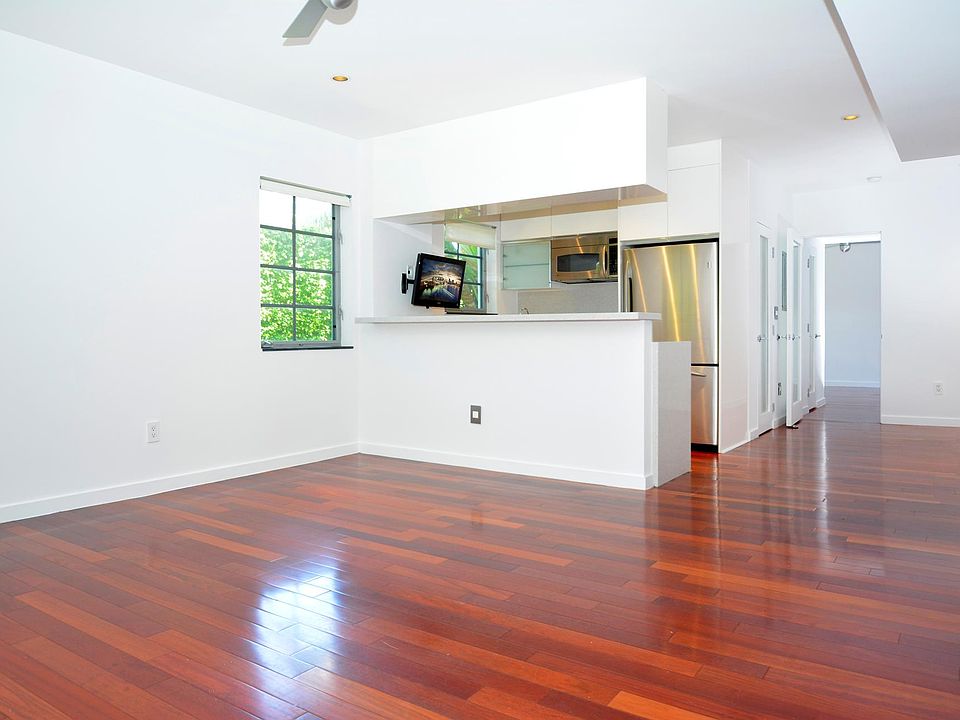 1st image of 1057 15th St