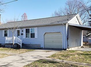 631 Vine St, Mount Carmel, IL