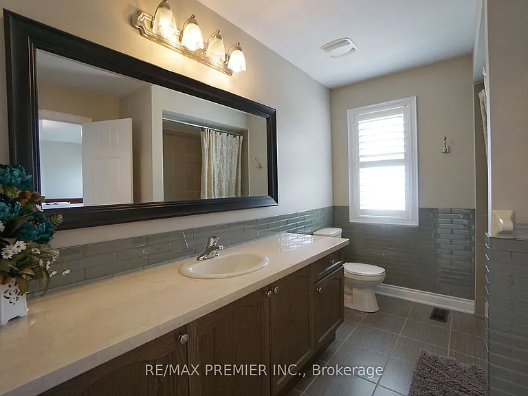 48 Heron Hollow Ave — Photo 19