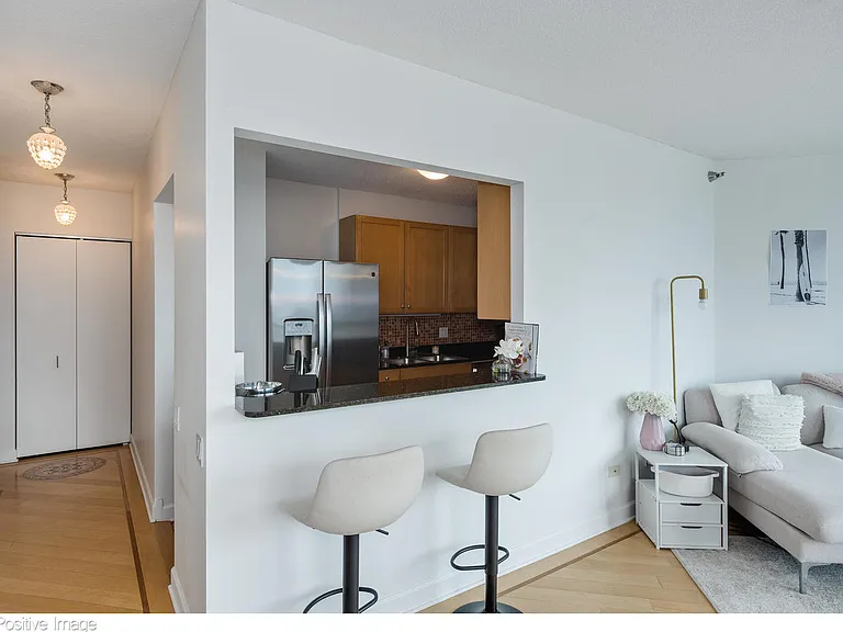 400 N Lasalle Blvd #4402 — Photo 8