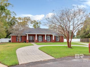 7404 James St, Mobile, AL 36619