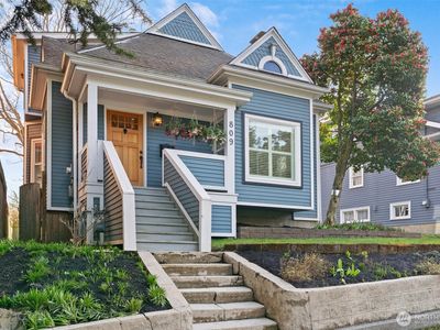 809 N 50th Street, Seattle, WA, 98103