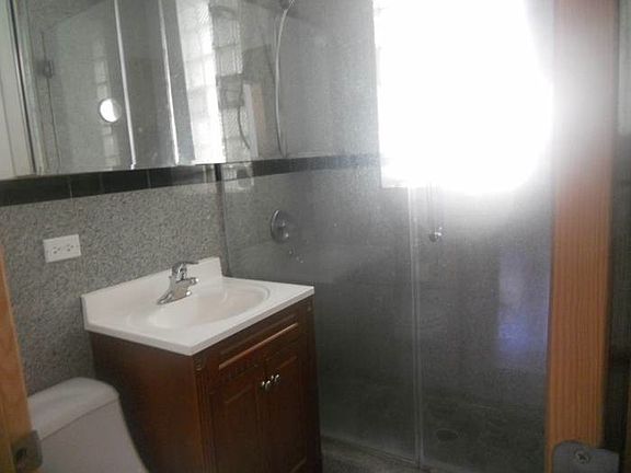 4th image of 2802 N Campbell Ave #3