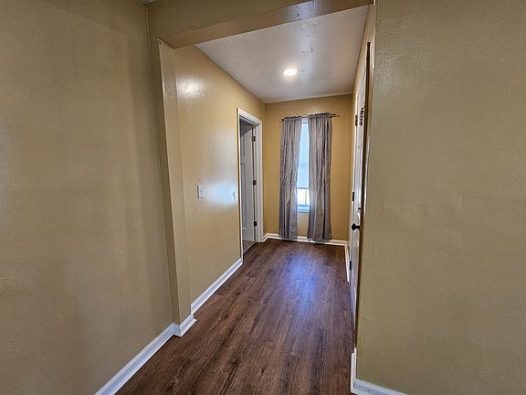 Foyer w/ Entrance to Front Office.