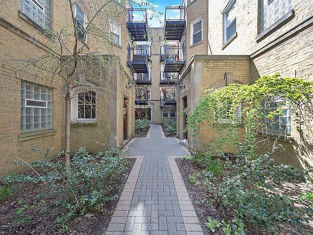 1st image of 7048 N Damen Ave #2W