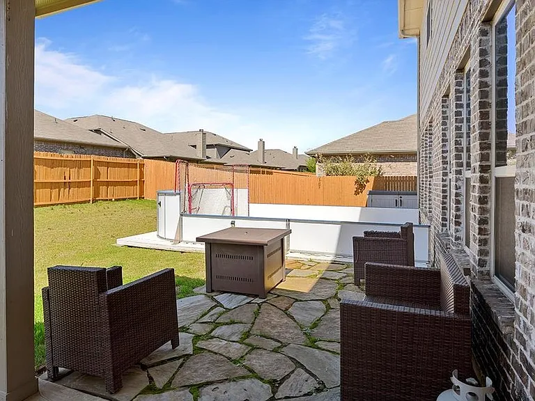 16609 Amistad Ave — Photo 35