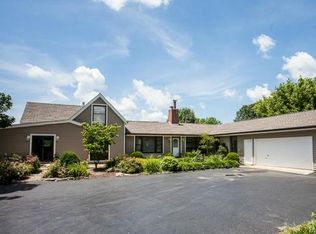 18312 Acorn Ridge Rd, Pacific, MO 63069