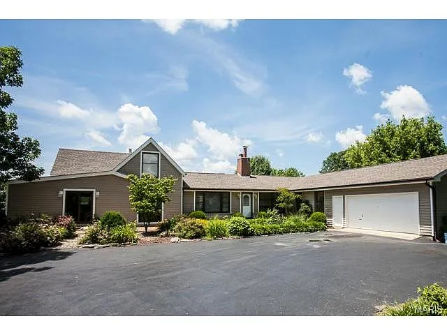 18312 Acorn Ridge Rd photo 1