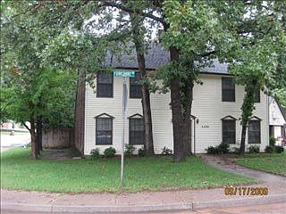 5th image of 2209 Yorkshire Dr