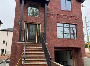 4 Tacoma St, Staten Island, NY 10304