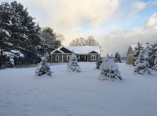 17604 Smokey Hollow Rd, Traverse City, MI 49686