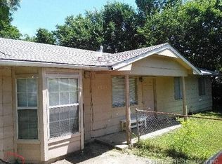 1304 W Haskell St, Claremore, OK 74017