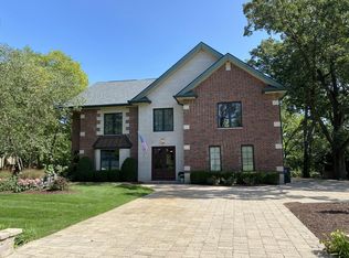 8517 Brookridge Rd, Downers Grove, IL 60516