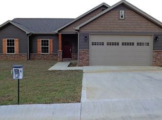 107 Deerfield Dr, Poplar Bluff, MO 63901