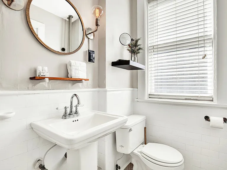 24 E Liberty St #64 — Photo 29
