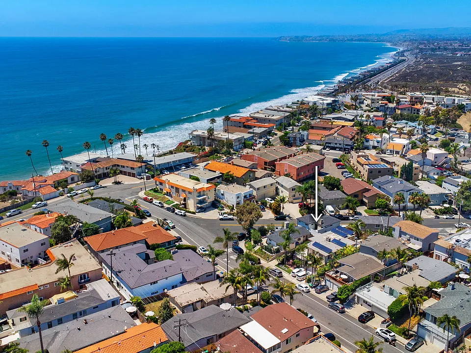 242 Avenida Pelayo #A