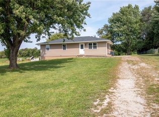 12931 County Road 332, Savannah, MO 64485