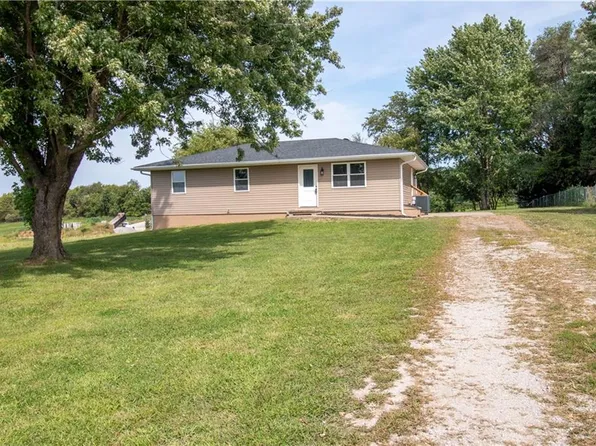 12931 County Road 332, Savannah, MO 64485
