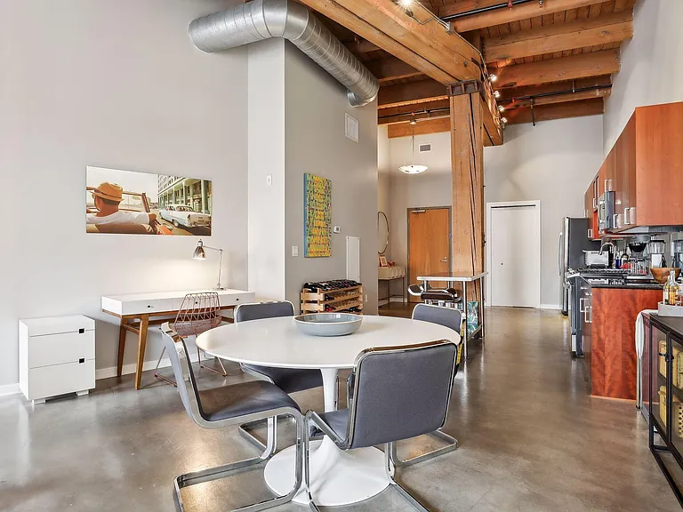 404 Washington Ave N #204 — Photo 9