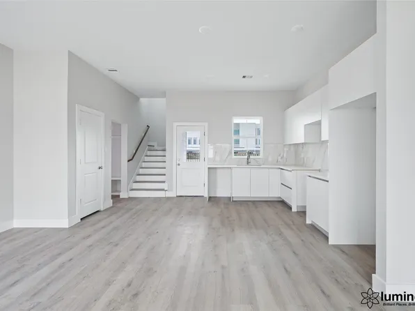 6702 Metro Blvd #12, Houston, TX 77083