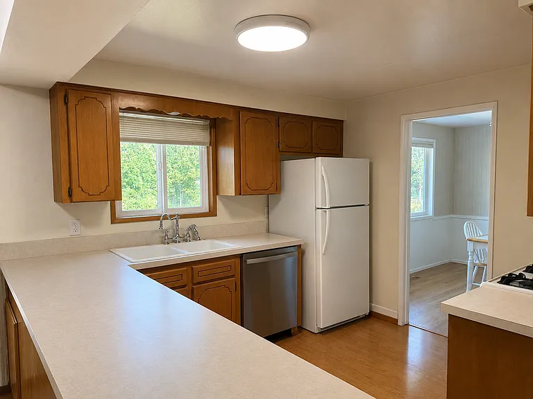 311 Ash St — Photo 4