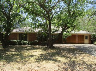 508 S Harrison St, Pilot Point, TX 76258