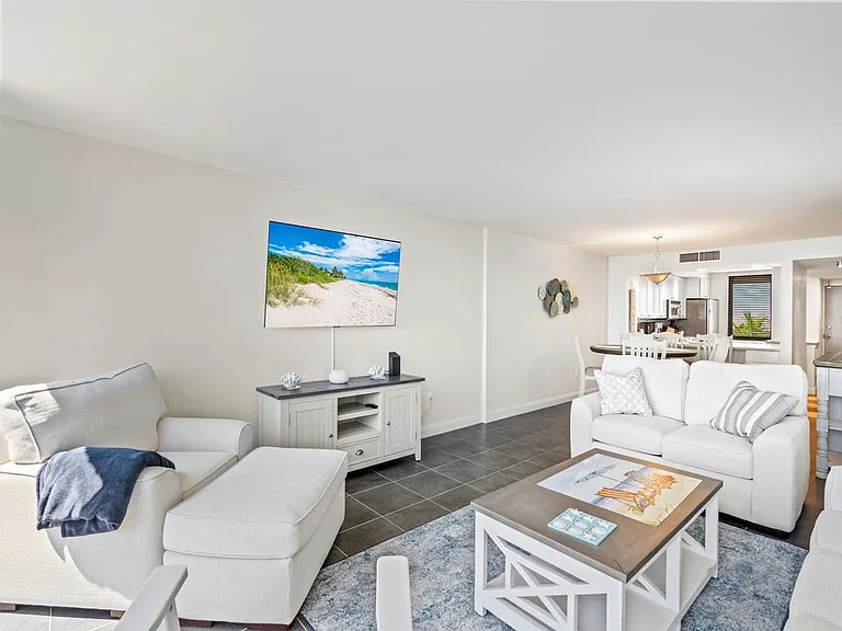 1480 Ocean Dr #5E — Photo 6