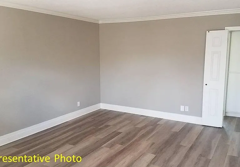 108 N Hidalgo Ave — Photo 5
