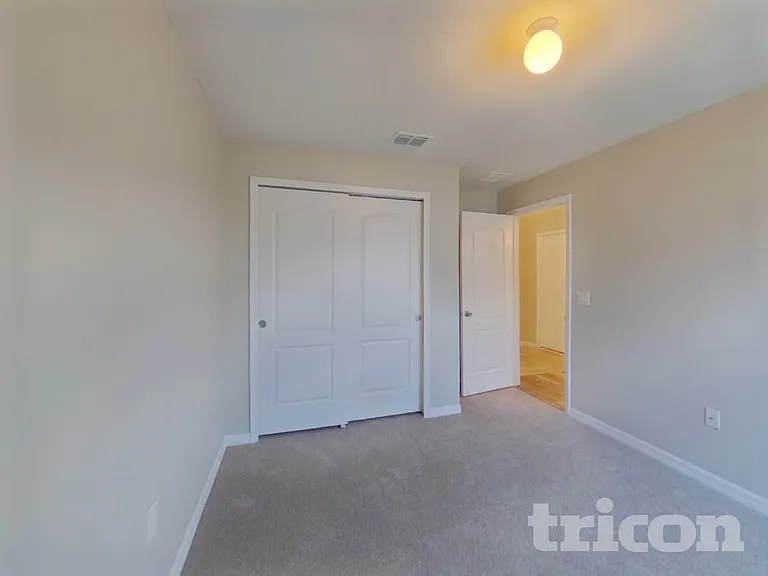 2244 Gladiolus Ln — Photo 11