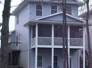 3856 Jay Ln, Waterloo, IA 50701