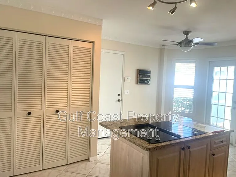 718 Brightside Crescent Dr #10 — Photo 5