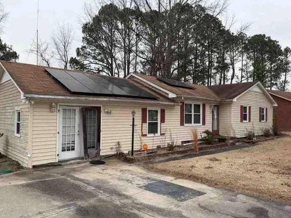 2022 Fieldcrest Rd E, Wilson, NC 27893