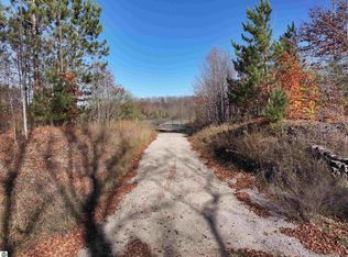 6884 Zue Rd, Buckley, MI 49620