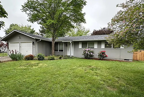 1940 Princeton Dr Photo 1