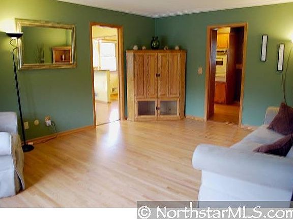 2nd image of 714 Parkway Dr
