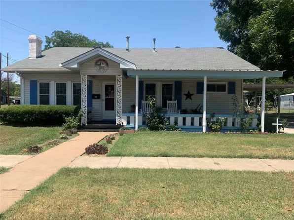 908 W Elm St, Olney, TX 76374