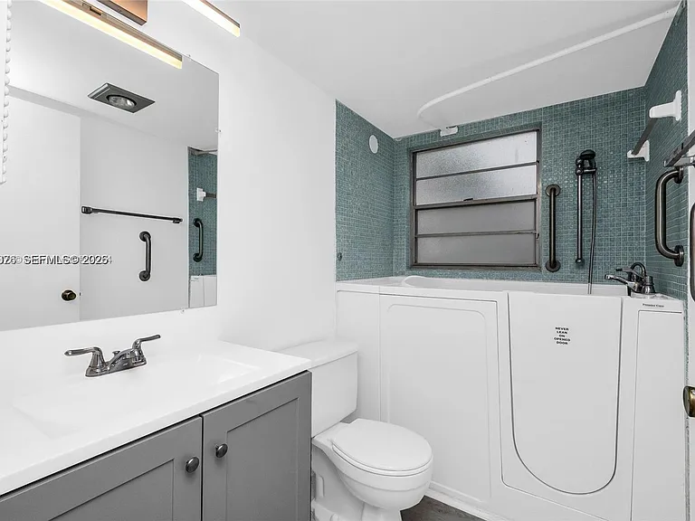 257 Fanshaw Dr #257-G — Photo 6