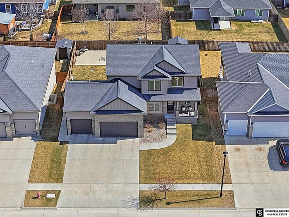 4th image of 1330 Blue Spruce Dr