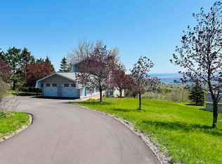 2810 Exhibition Dr, Duluth, MN 55811