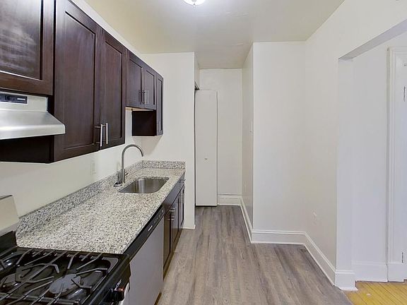 5th image of 1301 Saint Paul St #755af844e